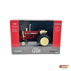 1/32 Farmall 1206 Toy Tractor | ZFN44415 - Picture 1 of 4