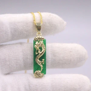 Colgante de jade verde para mujer enchapado en oro de 18 quilates colgante de dragón de color dorado - Imagen 1 de 5