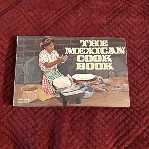 Mexican Cookbook by George and Inger Wallace (1971) Vintage - Picture 1 of 3