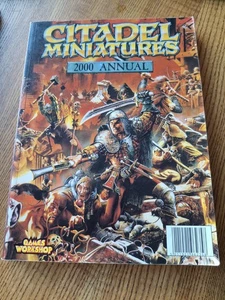 Warhammer 40K Games Workshop 2000 Komplett Miniatur Katalog Citadel Softback  - Bild 1 von 2