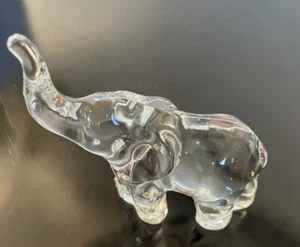 Adorable Little Irena Lead Crystal Elelphant Figurine Excellent Condition - Picture 1 of 9
