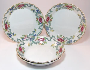 4 Vintage Booths Floradora A8042 Gold Scalloped Edge 18cm Soup Bowls VGC - Picture 1 of 8