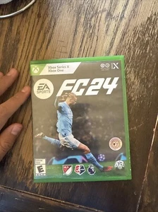 FC 24 (Xbox Series X and Xbox One - 2023) And FIFA 22 (Xbox Series - 2021) - Picture 1 of 3