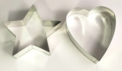 Juego de Cortador de Galletas The Pampered Chef Giant Metal Estrella y Corazón 2.25" x 8.5" Foto 1 de 2