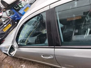 MERCEDES 2006-2008 WINDOW GLASS (FRONT PASSENGER SIDE) - Picture 1 of 4