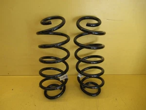 Ford Fiesta VII (HJ,HF)  Originalteil Set Fahrwerksfeder hinten rechts links "M" - Bild 1 von 3