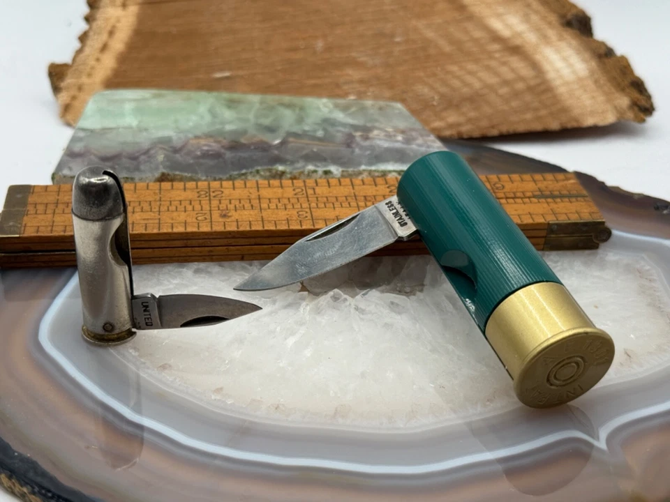 Dos cuchillos de novedad--1 cuchillo de escopeta--1 cuchillo United 865 44 mag--1259.25 Foto 1 de 4