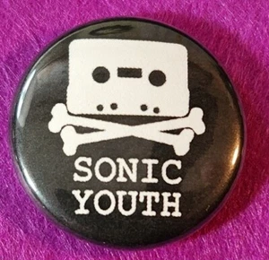 Sonic Youth - Sonic Youth Pin - Rock & Roll - Picture 1 of 1