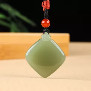 Colgante Paz Tallado a Mano Jade HeTian Verde Alto Helado Naturaleza Real 平安无事牌 - Imagen 1 de 9