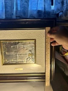 Vintage italienisches Blattgold geprägte Folie Basrelief Dame Kunstdruck T Vespa - Bild 1 von 7