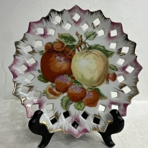 Plato de fruta decorativo de porcelana pintado a mano Artmark vintage con detalles dorados - Imagen 1 de 10