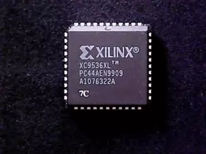XC9536XL-7PC44C - Xilinx CPLD XC9536XL (PLCC-44) - Picture 1 of 1