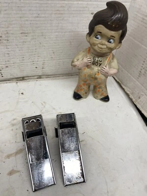 AMC American Motors Javelin SST 1970 reposabrazos trasero interior bandejas de ceniza 1 picado Mo Foto 1 de 4