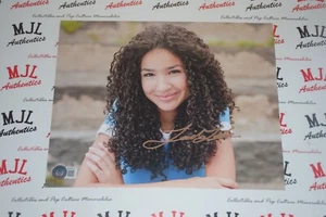 GABBY'S DOLLHOUSE LAILA LOCKHART SIGNED/AUTOGRAPHED 8X10 PHOTO W/ BAS COA B - Picture 1 of 4