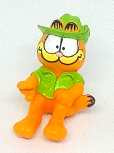 Garfield Cat Figure Saint Patrick's Day St. Paddy PVC 2.5 Inches 1981 80's Show - Picture 1 of 4