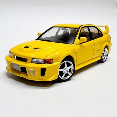 Présentoir de voiture fini modèle Mitsubishi Lancer Evolution 5 Fujimi... - Photo 1/3