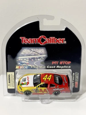 2005 Terry Labonte #44 Kellogg’s Corn Flakes 1/64 NASCAR Diecast Team Caliber - Image 1 of 3