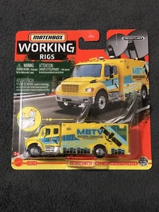 Matchbox Real Working Rigs Freightliner M2 106 Satellite Truck 2021 Yellow GWG47 - Picture 1 of 3