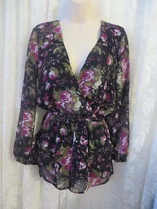 LOVE SADIE Romper Shorts Dress Sheer Floral V Plunge NWT Small - Picture 1 of 3