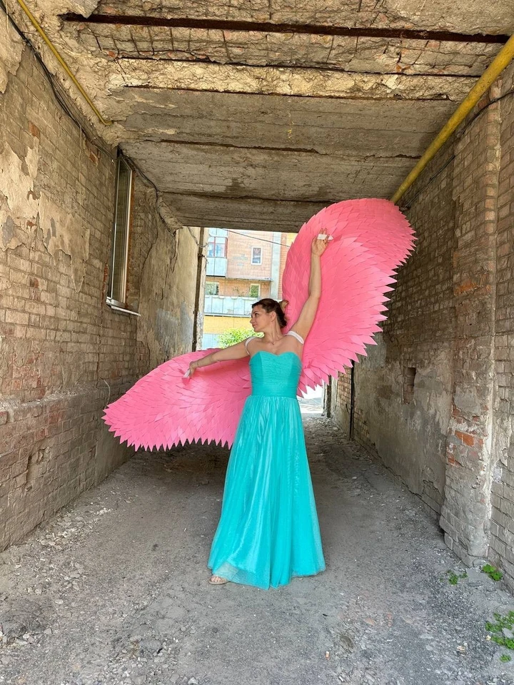 Angel Wings Costume Adult Women Festival Party Bird Pink Burlesque Outfits - Image 1 of 4