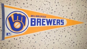 VINTAGE - Milwaukee Brewers - MLB Pennant - FULL SIZE 30" (1980s) - Picture 1 of 1