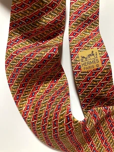 ALFOMBRA ONDULADA HERMES VINTAGE ALFOMBRA CORBATA REGIMIENTO GAMA ALTA FRANCIA ROJA - Imagen 1 de 14