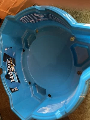 Beyblade Burst Arena mit Zubehör - Bild 1 von 4