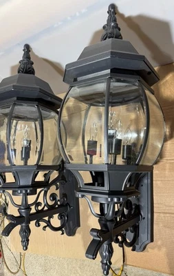 Arandela de parede externa preta grande 5 luminárias 42”H 15”W 21”D frontal externa - Imagem 1 de 4