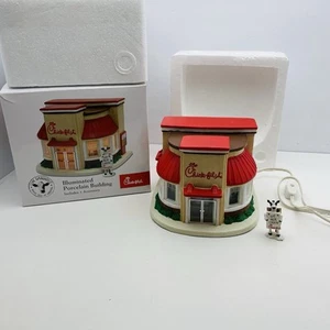 Santa's Best “Chick-fil-A” Illuminated Porcelain Building Eat "Mor Chikin" RARE - Picture 1 of 12