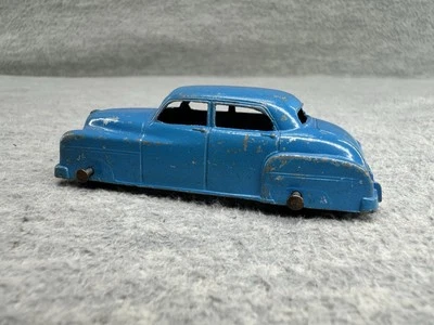 TOOTSIETOY - De colección 1950 Plymouth Sedán 2 Puertas Azul Coche 3" Diecast Metal Z3 Foto 1 de 4