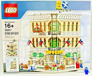 (10211) LEGO Creator Expert: Grand Emporium Nuovo Sigillato Edificio Modulare Ritirato - Foto 1 di 14