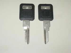 ORIGINAL C Key Blanks for Various Models by General Motors W/Caps.(2 Keys) - Picture 1 of 4