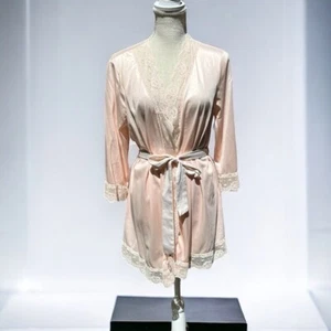 🌻VINTAGE Blush Pink Lace Trim Nylon Short Robe || Removable Belt || Size M - Bild 1 von 10