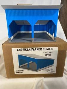 Blue/White Two-Bay Cattle Shed by Deppe Design - 1/64 Scale - Picture 1 of 7