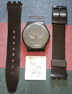 MAXI SWATCH " Vulcano " Enorme Swatch Orologio da Parete MGB114 Vintage 1997 Usato Raro - Foto 1 di 20