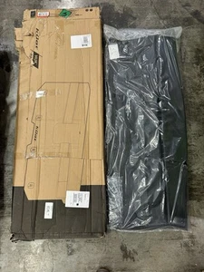 KUAT Huk 61in 6 Bike Curved Tailgate Pad (HTC61B) Full Size *READ DESCRIPTION - Picture 1 of 10