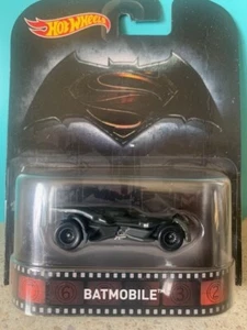 2015 Hot Wheels Retro Entertainment Batman V Superman Batmobile- DJF57 - Picture 1 of 3