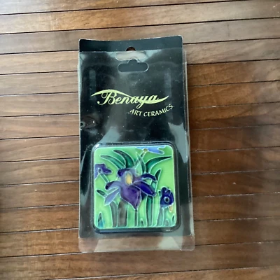 BENAYA ART CERAMICS  MAGNET IN PACKAGING PACKAGING A LITTLE WORN SOLD AS SEEN - Image 1 of 2