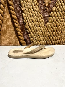UGG WomensFlip Flops Fuzzy Sherling Chestnut Brown Sandal Shoes Short Size 8M - Picture 1 of 8