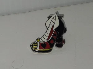 Queen of Hearts Villains Stylized Shoe (High Heels) Disney Pin - Picture 1 of 1