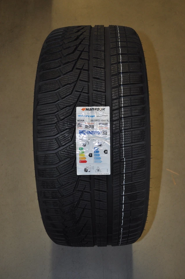 Reife Hankook Winter i cept evo²   295 / 35 R23 108W - Bild 1 von 4