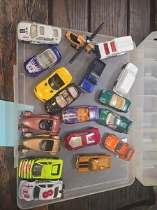 18 Matchbox Scaled Model Cars 1985-2002, Mostly 1:57,pre-owned used condition - Picture 1 of 24