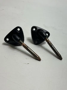 1993-2002 Camaro Firebird Factory Sun Visor Mounting Brackets Pair USED OEM GM - Picture 1 of 8