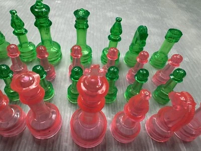 HASBRO 1971 Family Fun CHESS Board Game Replacement PART SET/32 Pink & Green - Image 1 of 4