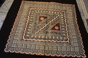 Fiji Tapa Cloth (E) - Picture 1 of 2