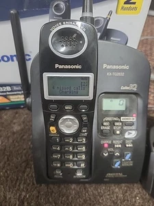 PANASONIC 2.4 GHZ DIGITAL PHONE - 1 HANDSET MODEL KX-TG2632B - Picture 1 of 4