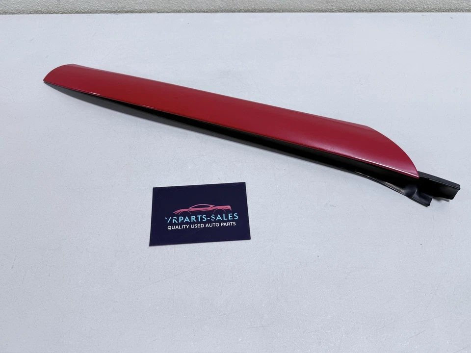 Cubierta de moldura de panel de pilar A exterior izquierda roja OEM 3205 MERCEDES R170 SLK230 SLK320 Foto 1 de 4