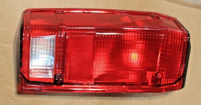 Lanterna traseira lateral do motorista DEPO 1984-90 Ford Bronco 2 LH 330-1901L-EUA - Imagem 1 de 3