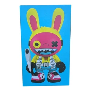 Superplastic x Guggimon "Conceal N’ Bury" 8" Vinyl Figur Limited Edition, 2021 - Bild 1 von 5