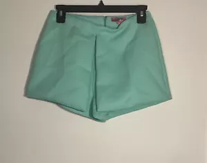 Ariel kurze Damenhose grün Größe Small - Bild 1 von 3